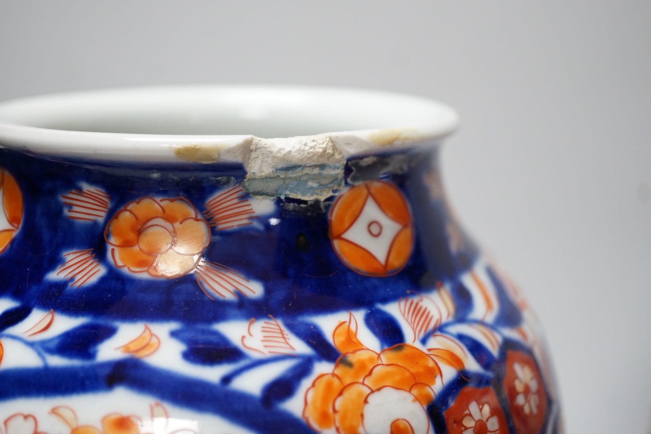 Three large Imari vases, tallest 28.5cm